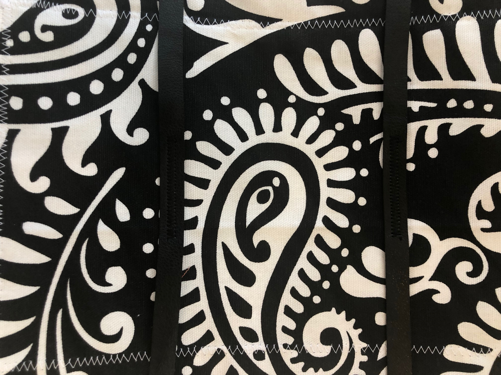 Blingzy® Jewelry Travel Roll - SAMOA BLACK with White Liner