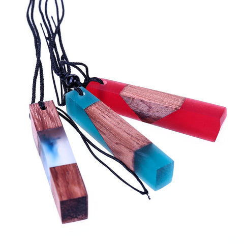 Personality Pendants Sweaters Chain Mahogany Solid Wood Solidification Resin Handmade Pendant Random Delivery