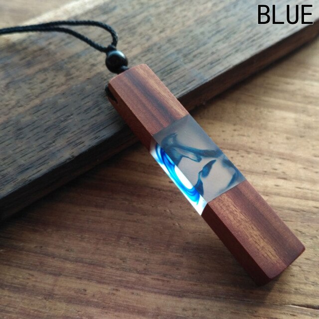 Personality Pendants Sweaters Chain Mahogany Solid Wood Solidification Resin Handmade Pendant Random Delivery